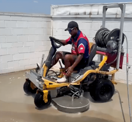 Parking Garage Pressure Washing Company in Chicago, IL (2)